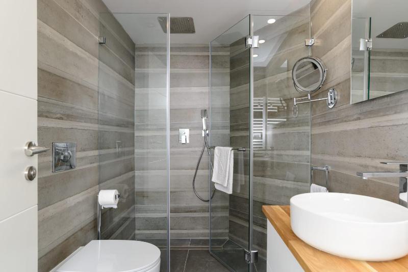 Neve Tsedek-Florentin-Design Duplex Penthouse by HolyGuest - image 5