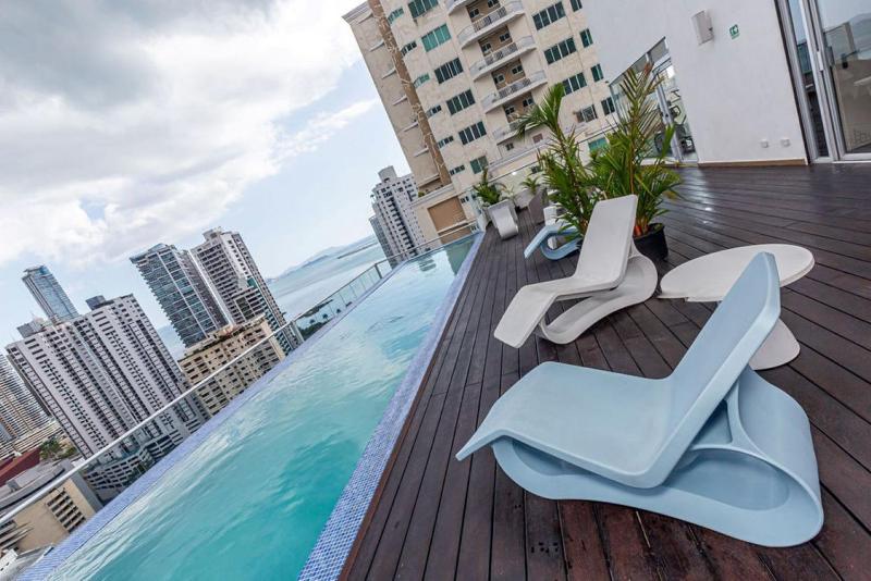 Impressive Family City View Apt B - PH Quartier Marbella - image 12