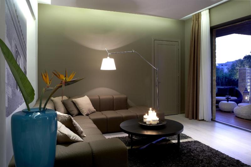 Pelagos Suites Hotel & Spa - image 23