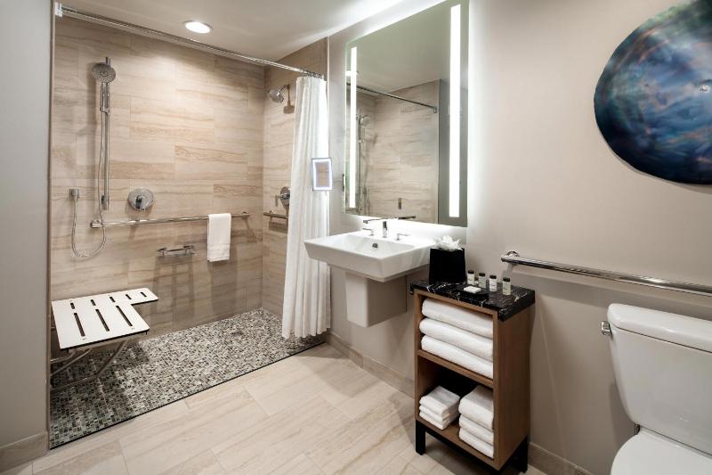 Standard Double Room image 2