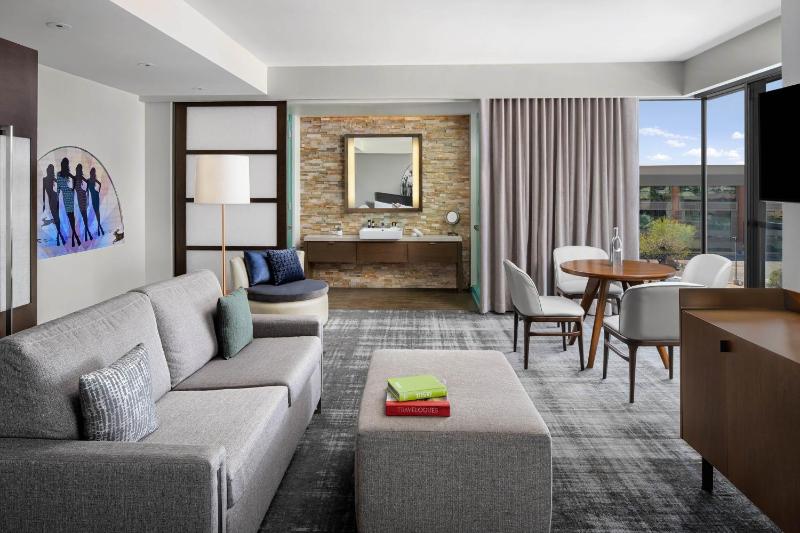 W Scottsdale - image 28