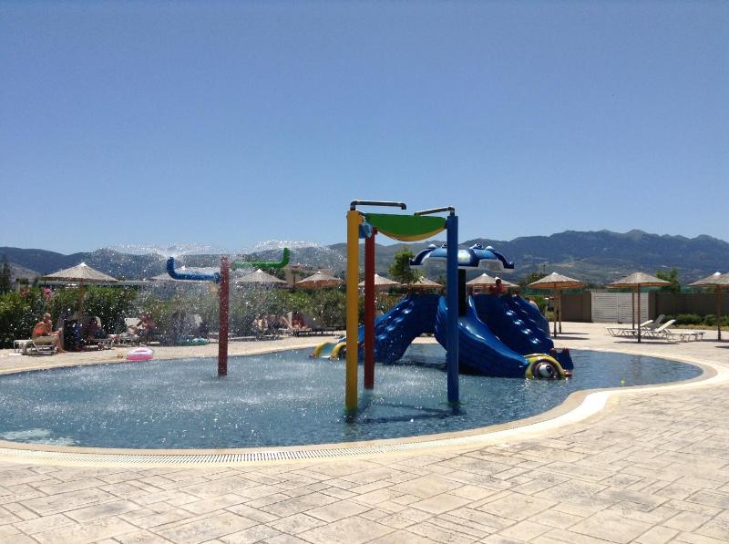 Pelagos Suites Hotel & Spa - image 25