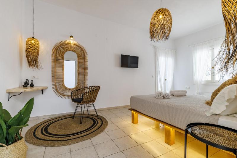 Ourania Studios & Apartments - image 6