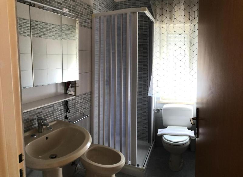 One-Bedroom Apartment image 3