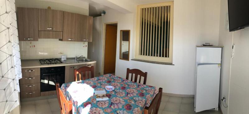 One-Bedroom Apartment image 2
