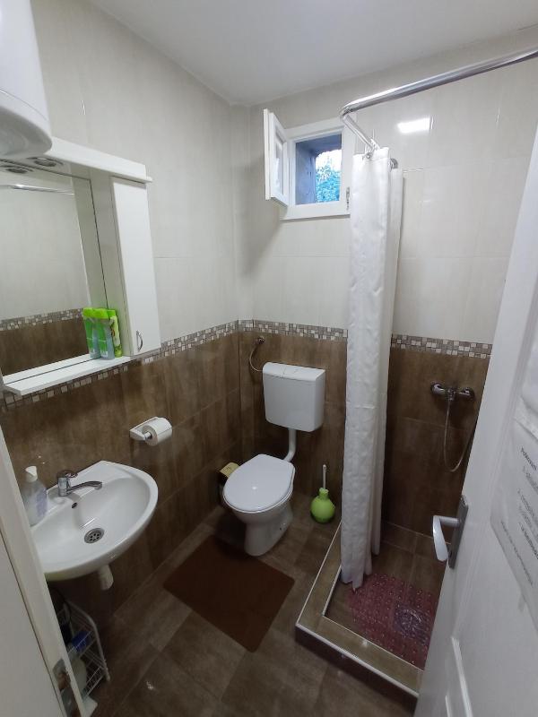 Double or Twin Room image 4
