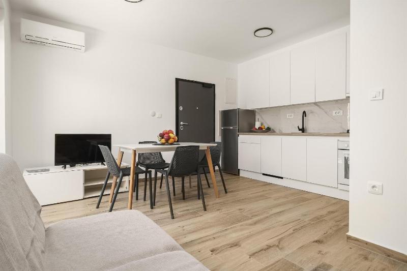 Apartments Picikato - image 14