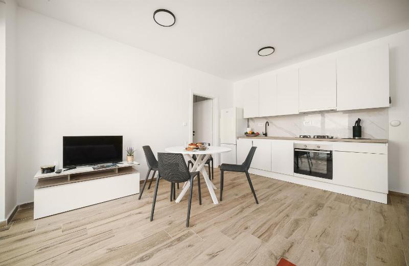 Apartments Picikato - image 24