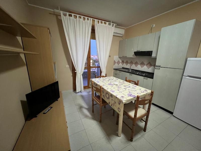 One-Bedroom Apartment image 1