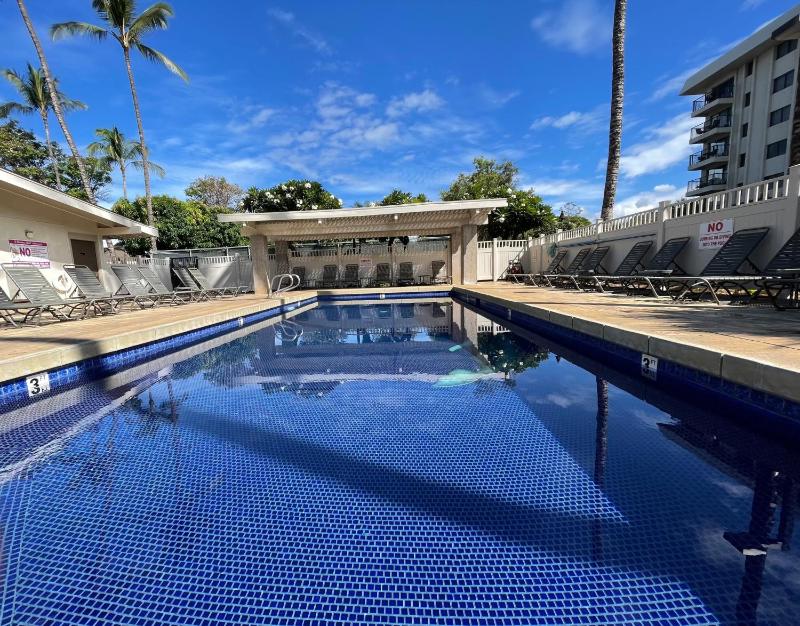 DELUXE PANORAMIC OCEAN VIEW - Dual AC - RENOVATED - FULLY EQUIPPED - SELF MGMT FREE PARKING - image 26