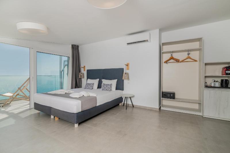 Deluxe Junior Suite image 2