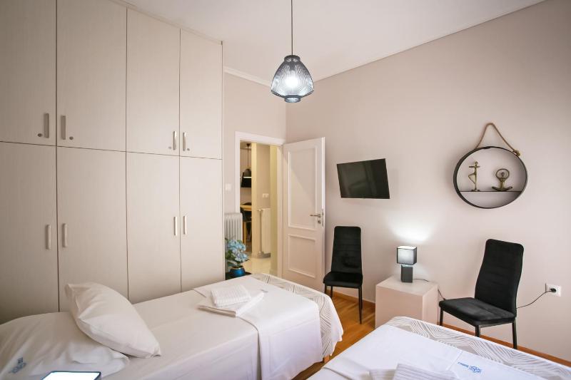 Semeli by Heloni Apartments - image 4