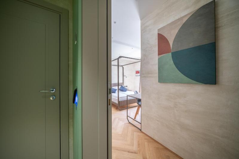 Sea Garden Apartments & Rooms - image 10