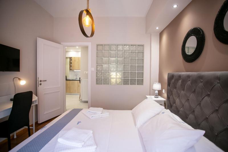Semeli by Heloni Apartments - image 8