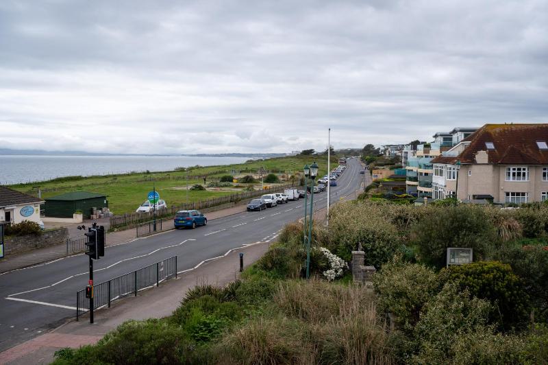Double Room with Sea View image 2