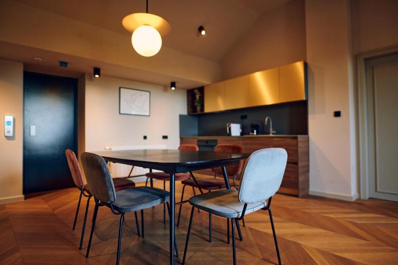 Superior Three-Bedroom Apartment - Penthouse image 1