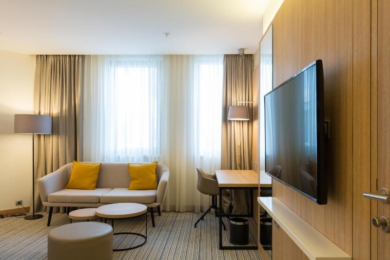 Superior, Guest room, 2 Twin/Single Bed(s), City view image 1