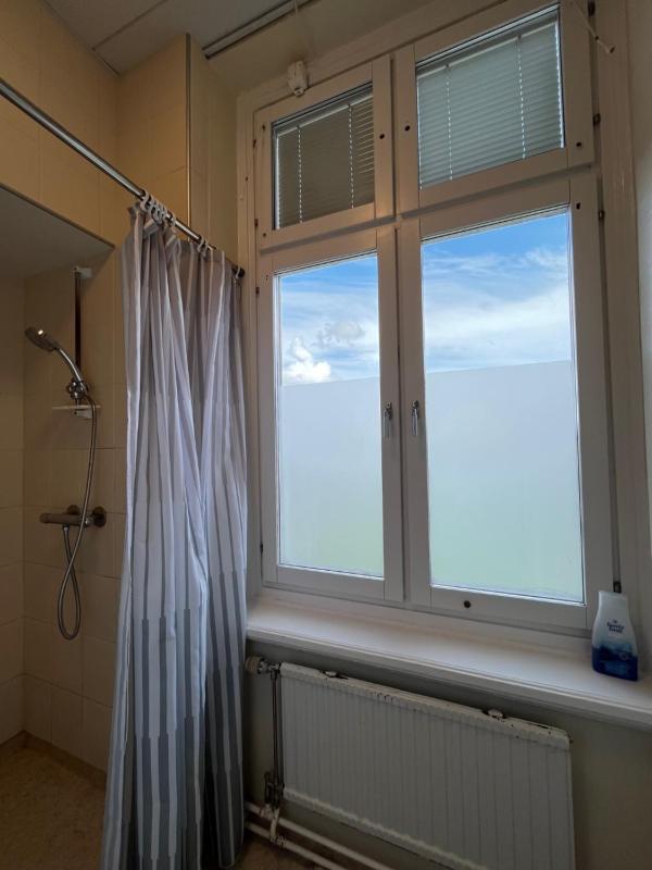 Twin Room with Shared Bathroom image 1