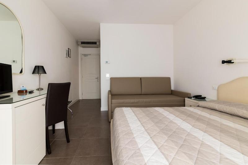 Hotel Miami - image 6
