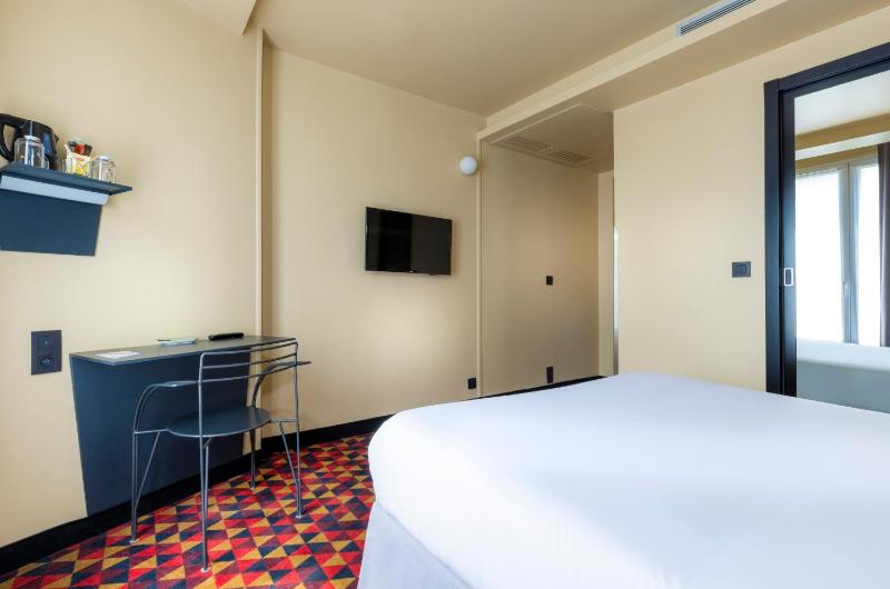 Comfort Room image 4