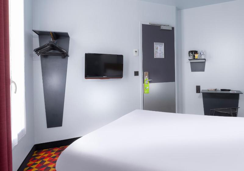 Comfort Double Room - Courtyard  image 3