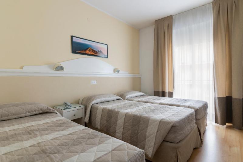Triple Room image 1