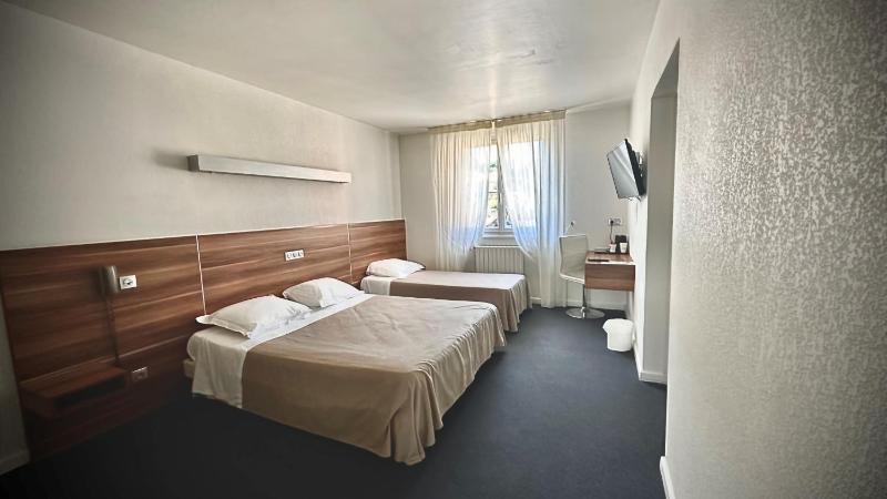 Classic Triple Room image 1