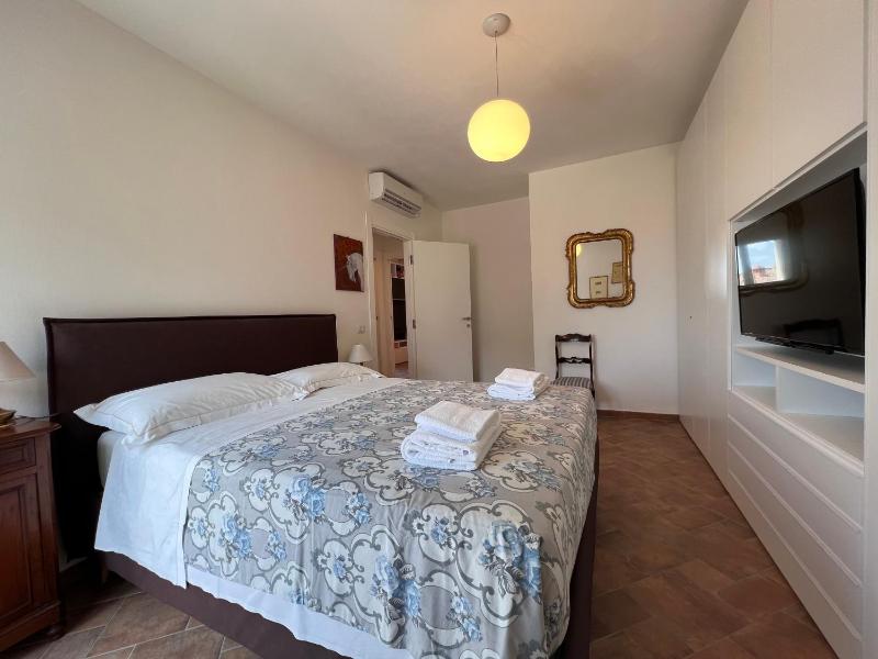 Locanda Castellini-private parking - image 22