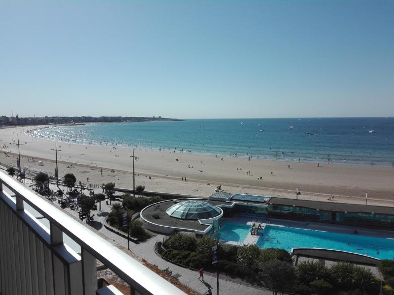 Appartement T2 face plage - Les Sables-d'Olonne - FR-1-331-22 - image 1
