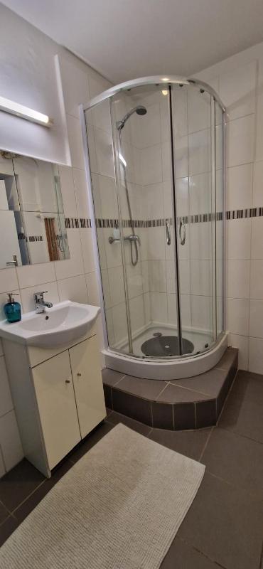 Double Room with Private External Bathroom image 4