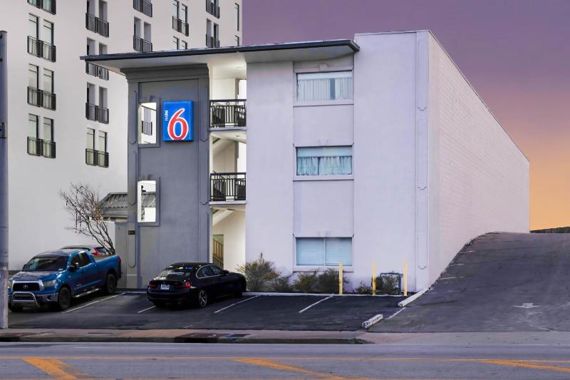 Motel 6 Atlanta Ga - Midtown - image 36
