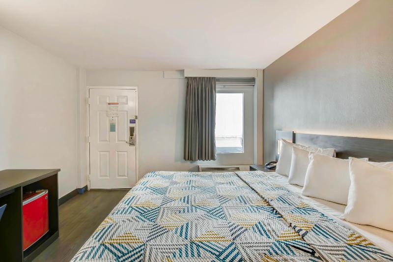 Motel 6 Atlanta Ga - Midtown - image 27
