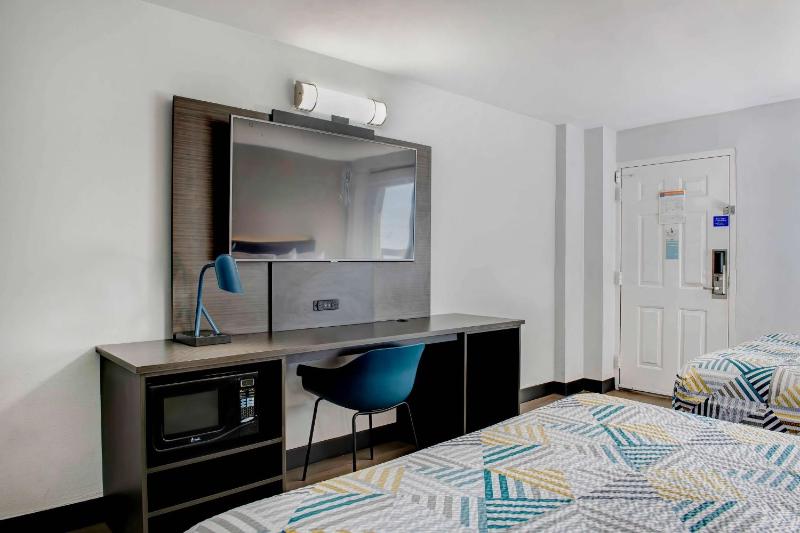 Motel 6 Atlanta Ga - Midtown - image 35