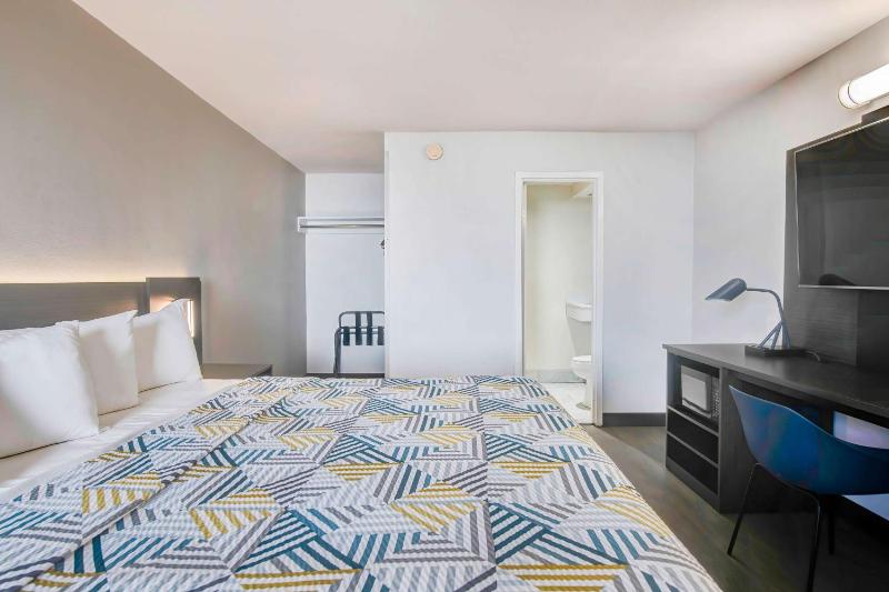 Motel 6 Atlanta Ga - Midtown - image 39