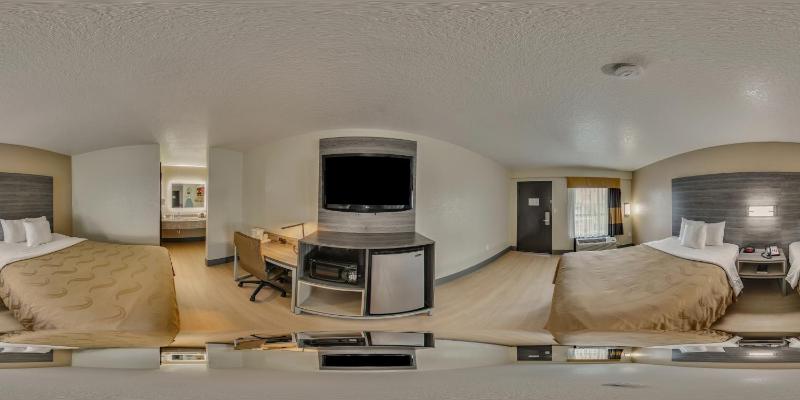 Double Room with Two Double Beds - Non-Smoking image 2