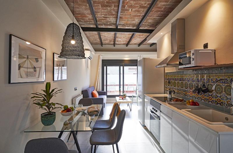 AinB Eixample-Miro Apartments - image 7