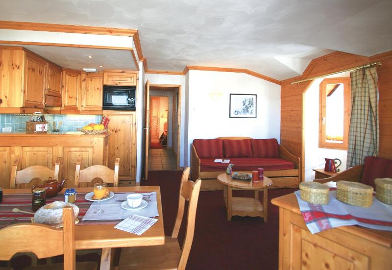 One-Bedroom Apartment (4 Adults) image 3