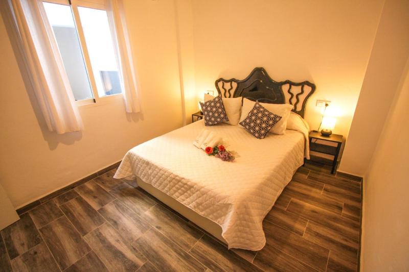 Apartamento Alboran en el centro de Nerja - image 5