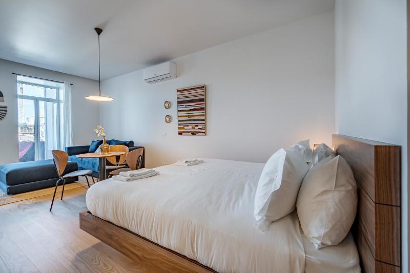 Nomad's Lux - Almada Apartments Porto - image 47