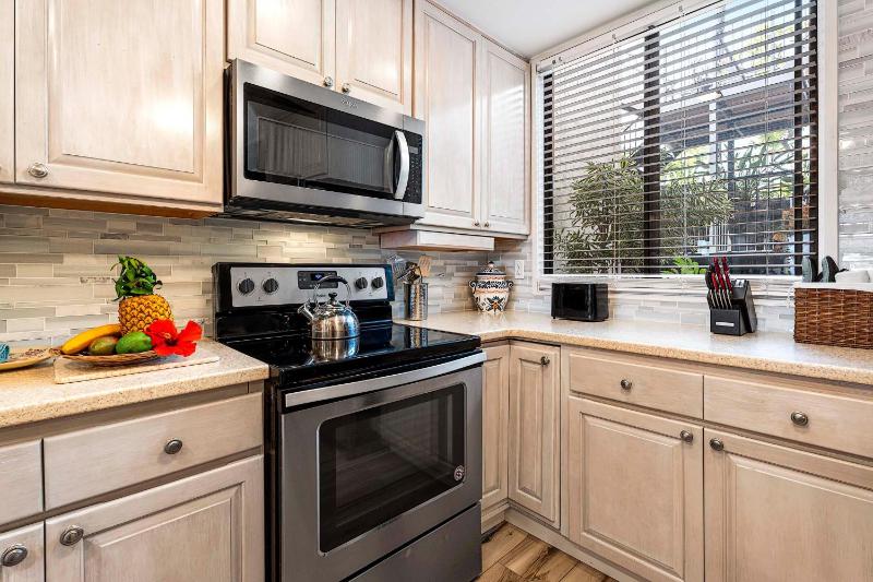 Country Club Villas#115 - image 17