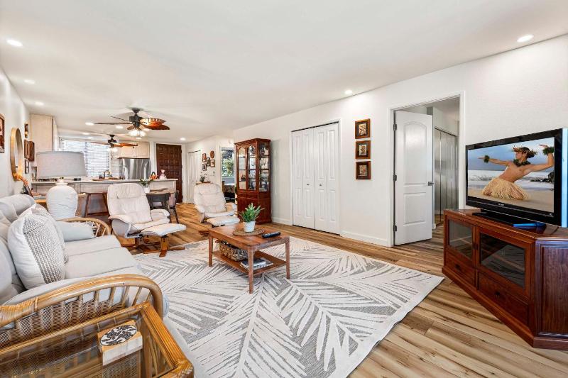Country Club Villas#115 - image 14