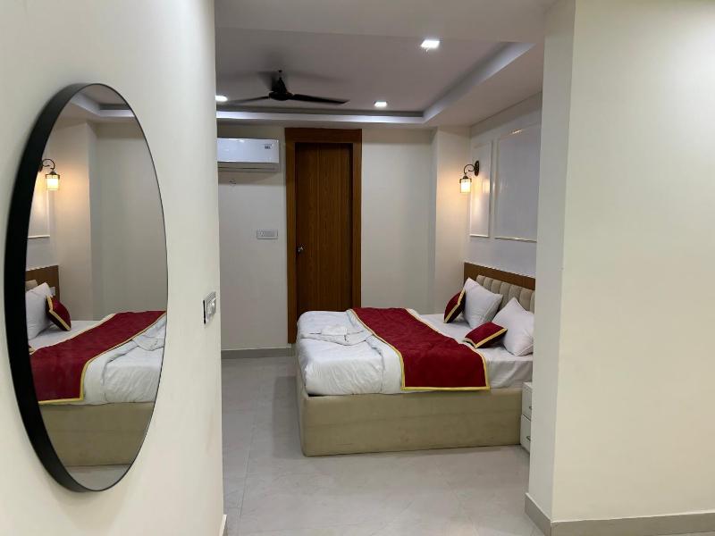 Hotel Cosmopolitan Rooms & Banquet - image 19