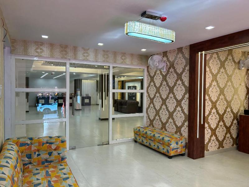 Hotel Cosmopolitan Rooms & Banquet - image 15