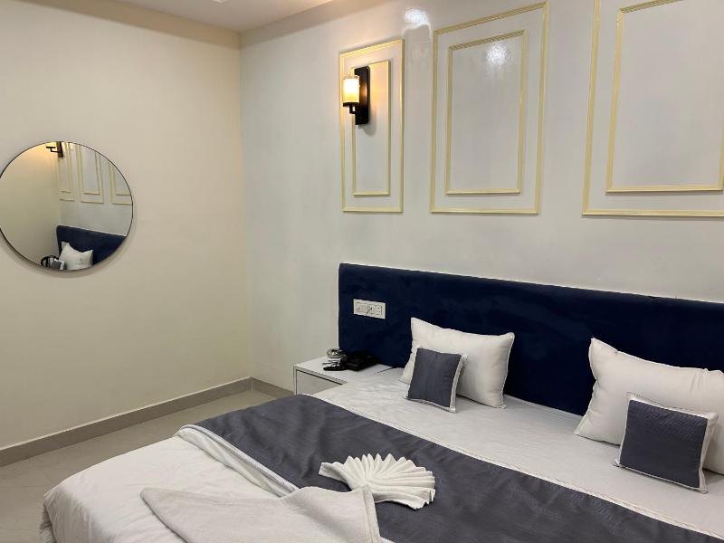 Hotel Cosmopolitan Rooms & Banquet - image 18
