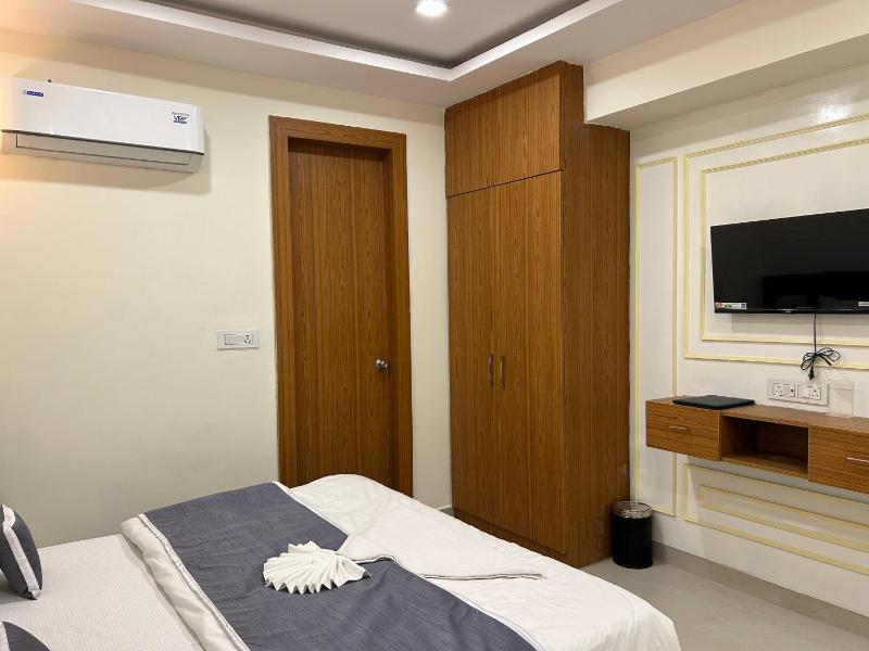 Hotel Cosmopolitan Rooms & Banquet - image 45