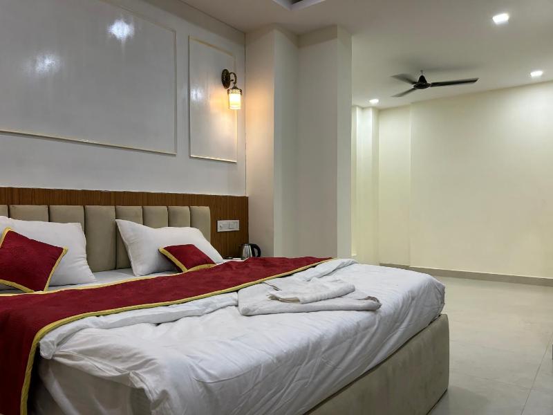 Hotel Cosmopolitan Rooms & Banquet - image 9