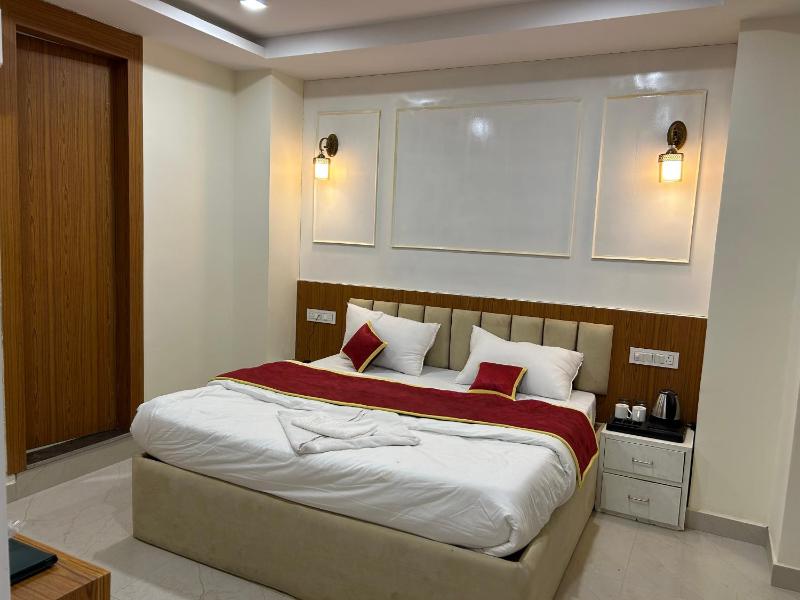 Hotel Cosmopolitan Rooms & Banquet - image 6