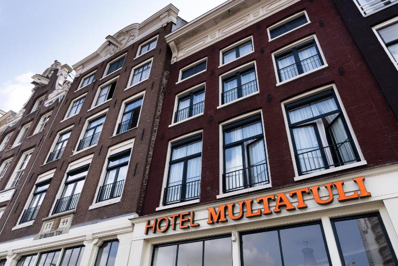 Multatuli Hotel - image 13