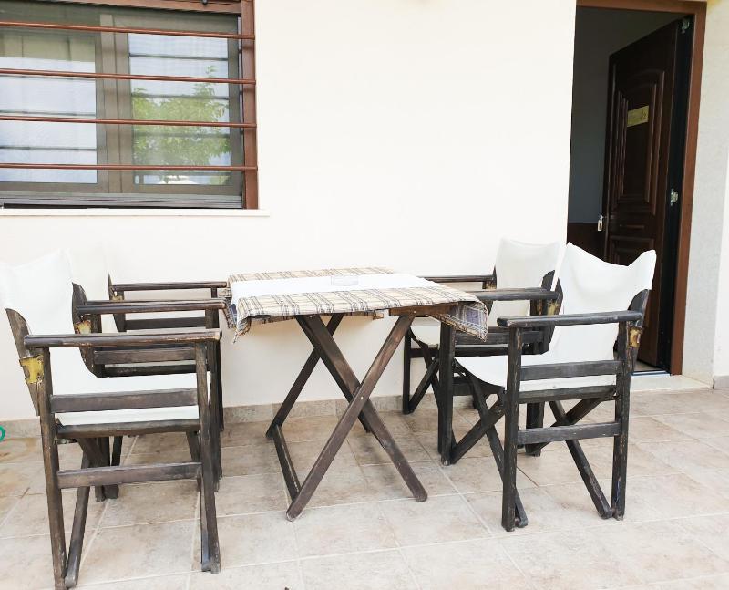 One-Bedroom Apartment - Ground Floor image 2