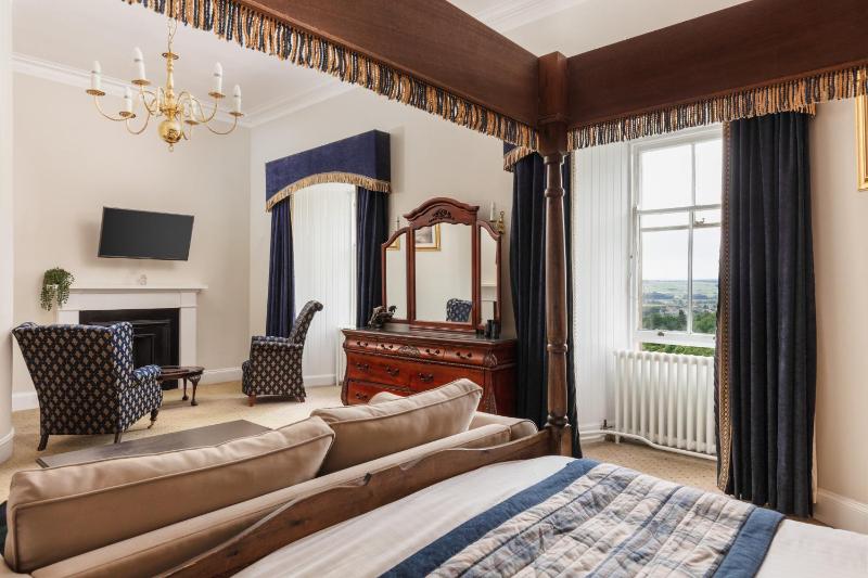 Four Poster Room image 4
